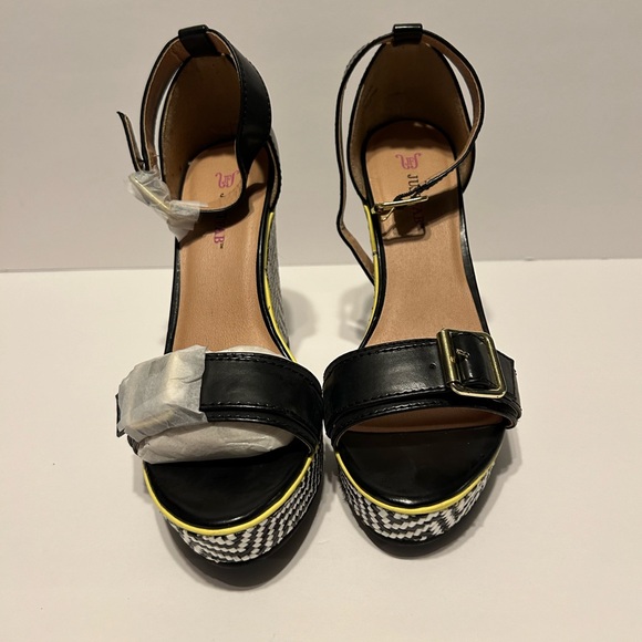 “Kingston” Black and white platform wedge - Picture 5 of 5